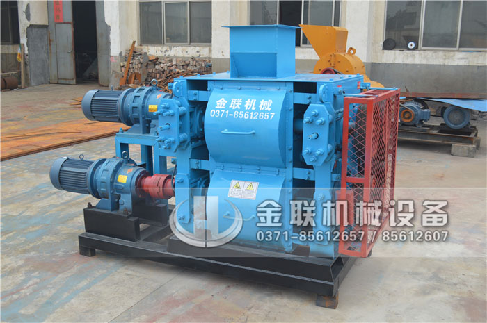 四輥式破碎機是怎樣工作的，它都有哪些性能優(yōu)勢？