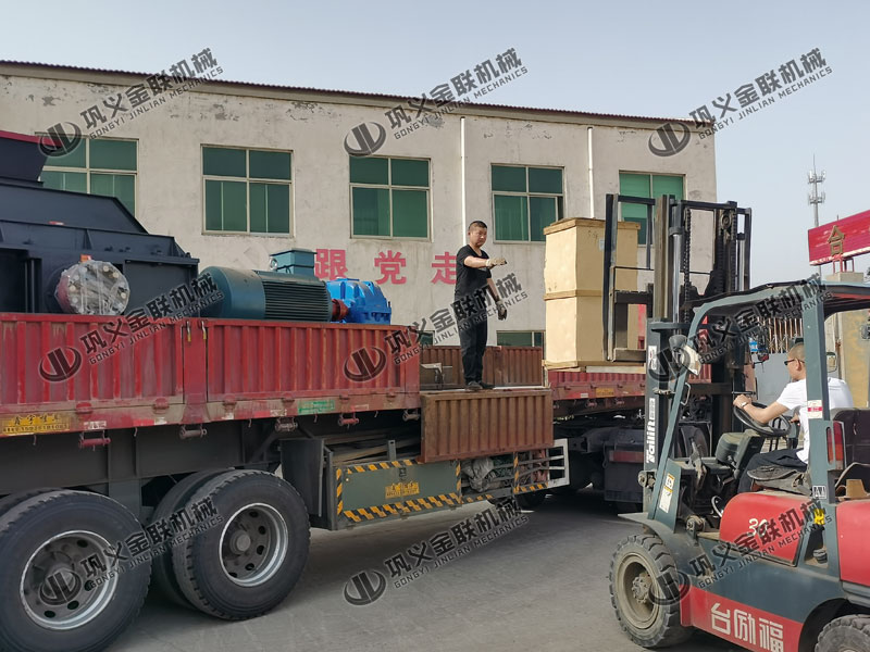 鵝卵石粉碎機廣泛用于哪些行業，原理是什么？