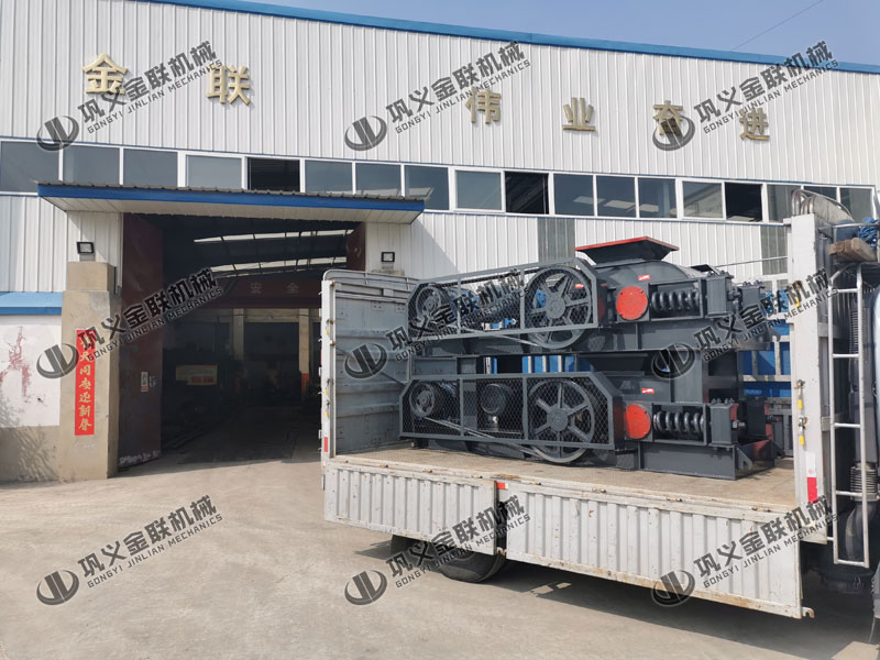 齒輥破碎機(jī)作為工業(yè)破碎生產(chǎn)線的重要破碎設(shè)備，所具有行業(yè)優(yōu)勢有哪些呢？