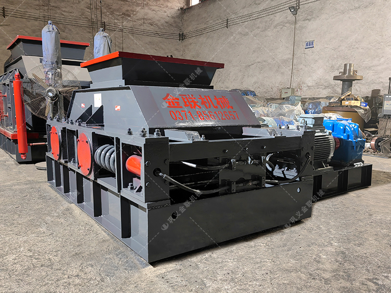 600X900雙齒輥破碎機發貨圖片_發往安徽淮南_破碎煤矸石