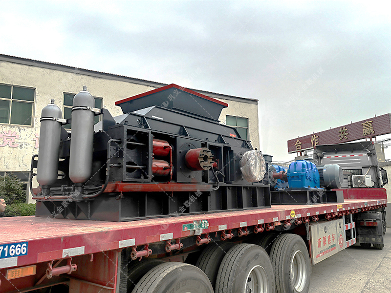 玄武巖制砂能替代河沙用于混凝土嗎？使用對輥破碎機怎么樣？